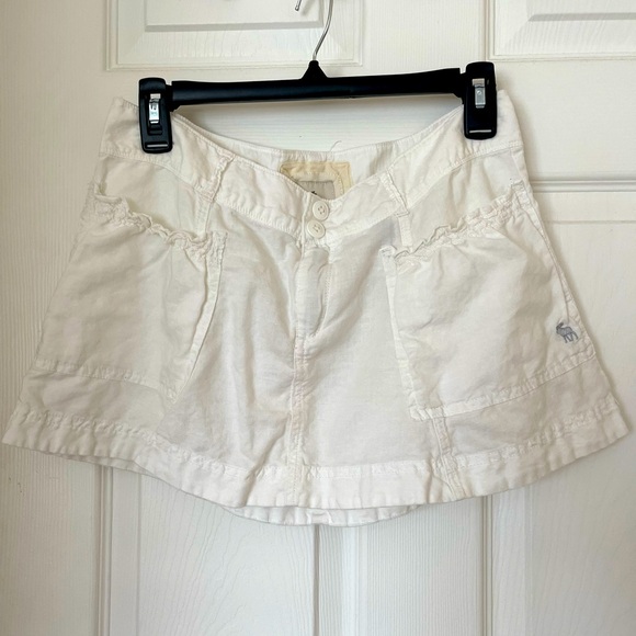 Abercrombie mini skirt - Picture 1 of 2
